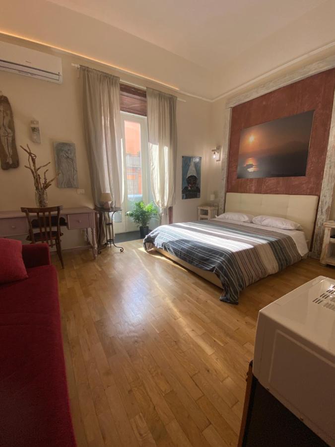 Corso 211 Beds & Suites Nápoly Kültér fotó