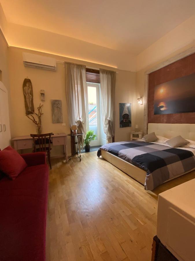 Corso 211 Beds & Suites Nápoly Kültér fotó